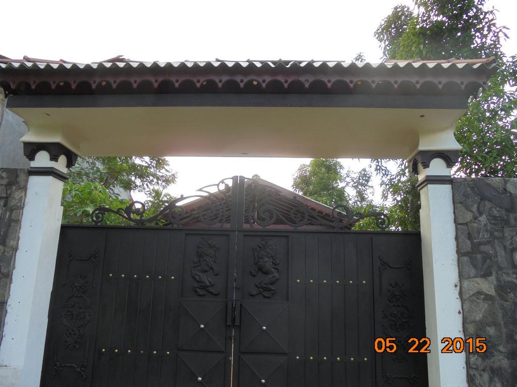 The Hotel Paradise Katunayaka Ngoại thất bức ảnh