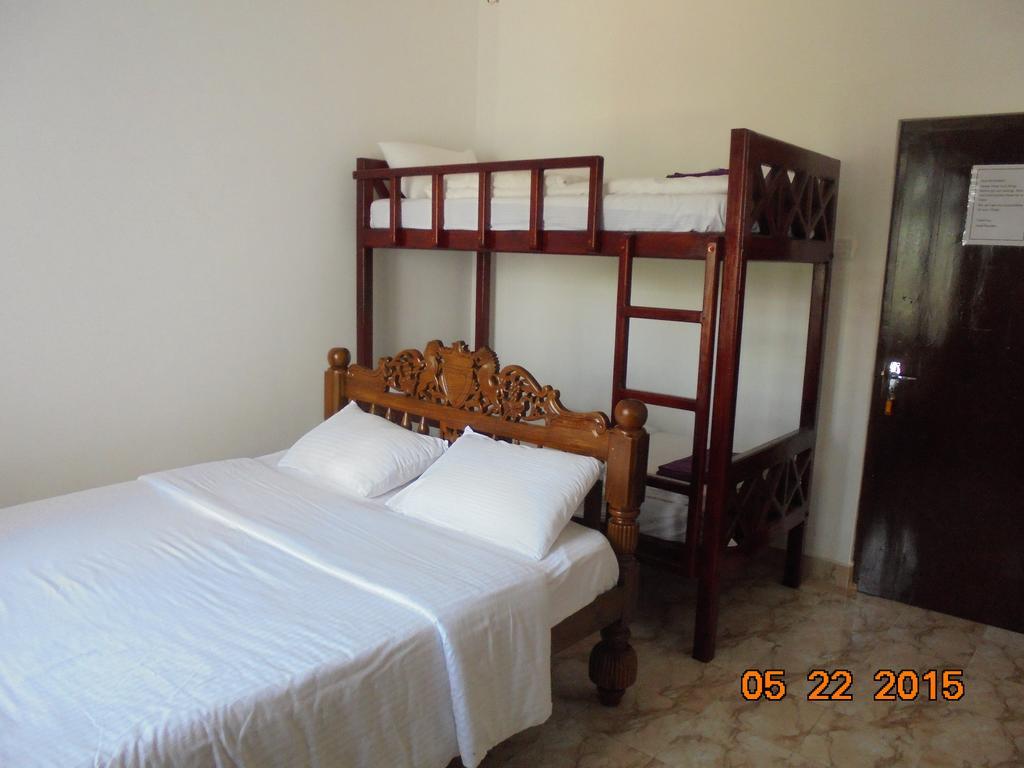 The Hotel Paradise Katunayaka Ngoại thất bức ảnh