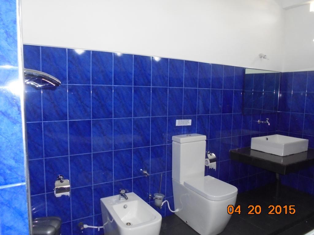 The Hotel Paradise Katunayaka Ngoại thất bức ảnh