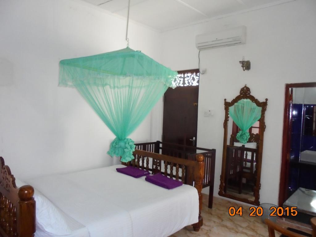 The Hotel Paradise Katunayaka Ngoại thất bức ảnh