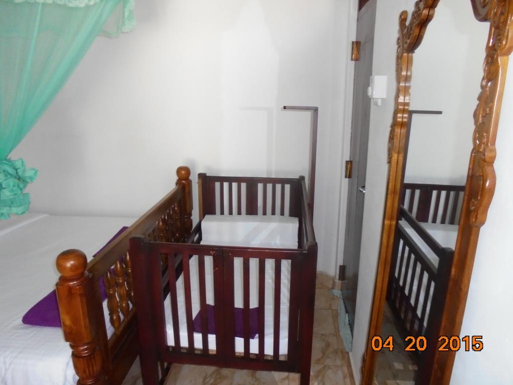 The Hotel Paradise Katunayaka Phòng bức ảnh