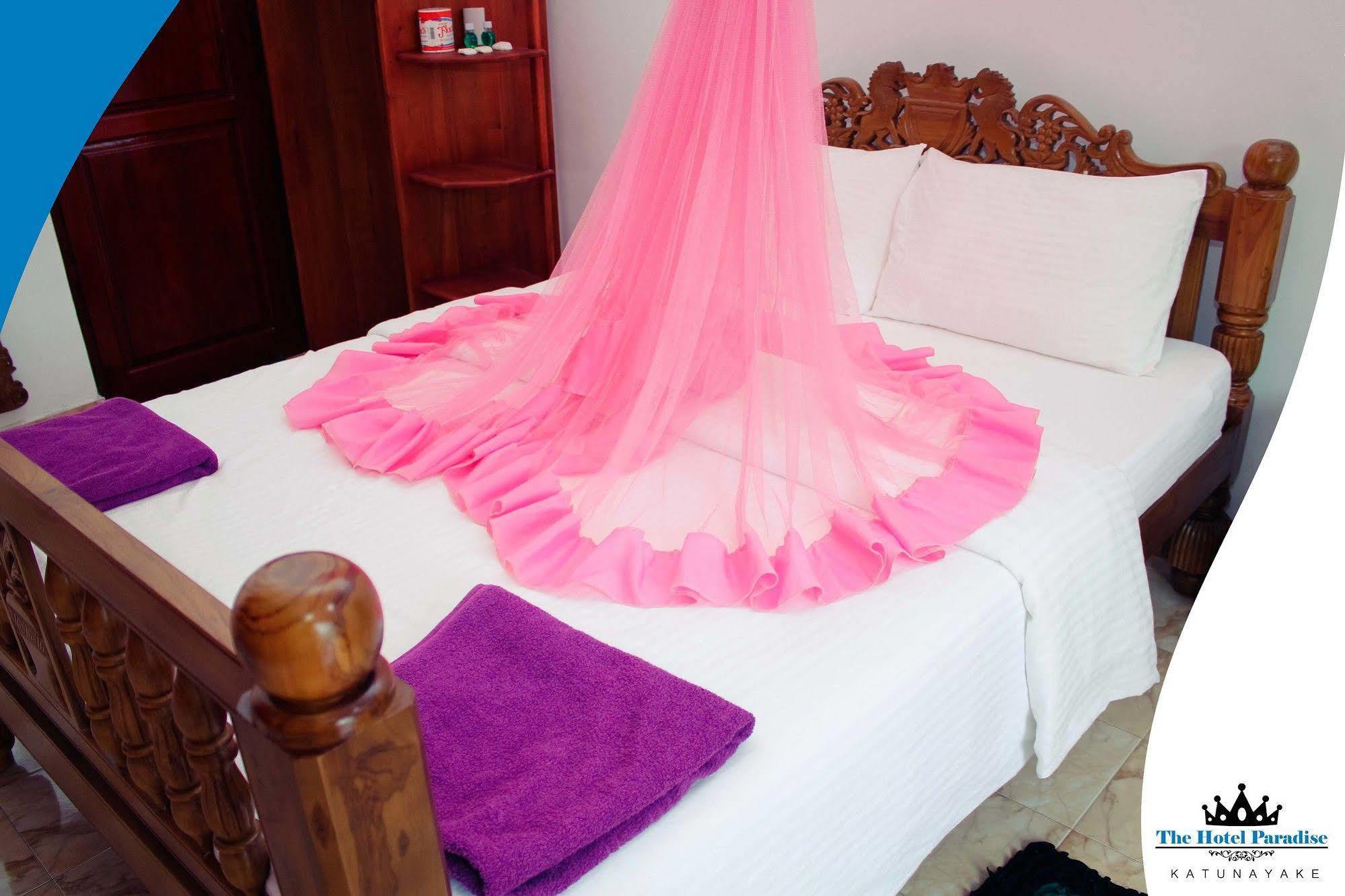 The Hotel Paradise Katunayaka Ngoại thất bức ảnh