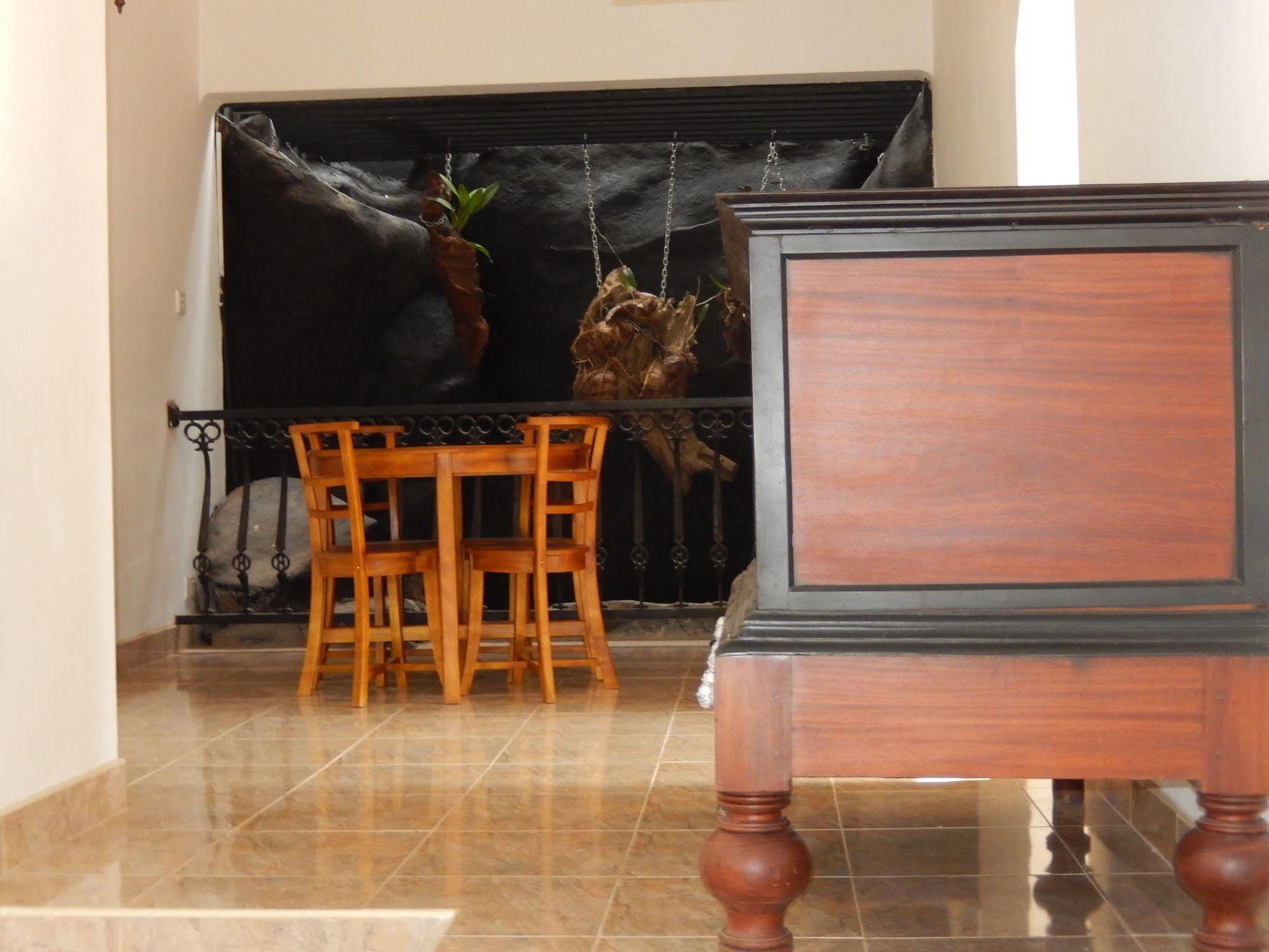 The Hotel Paradise Katunayaka Ngoại thất bức ảnh